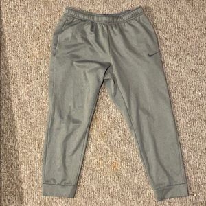 Bundle 3 Nike sweatpants Lg